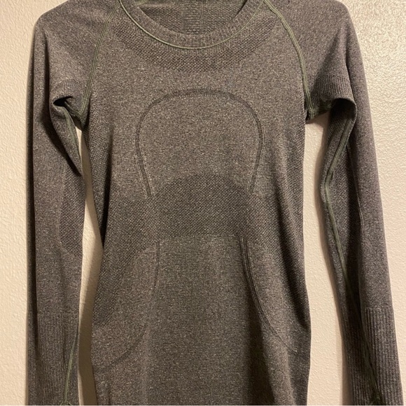 Lulemon Swiftly Tech Long Sleeve - Picture 9 of 10